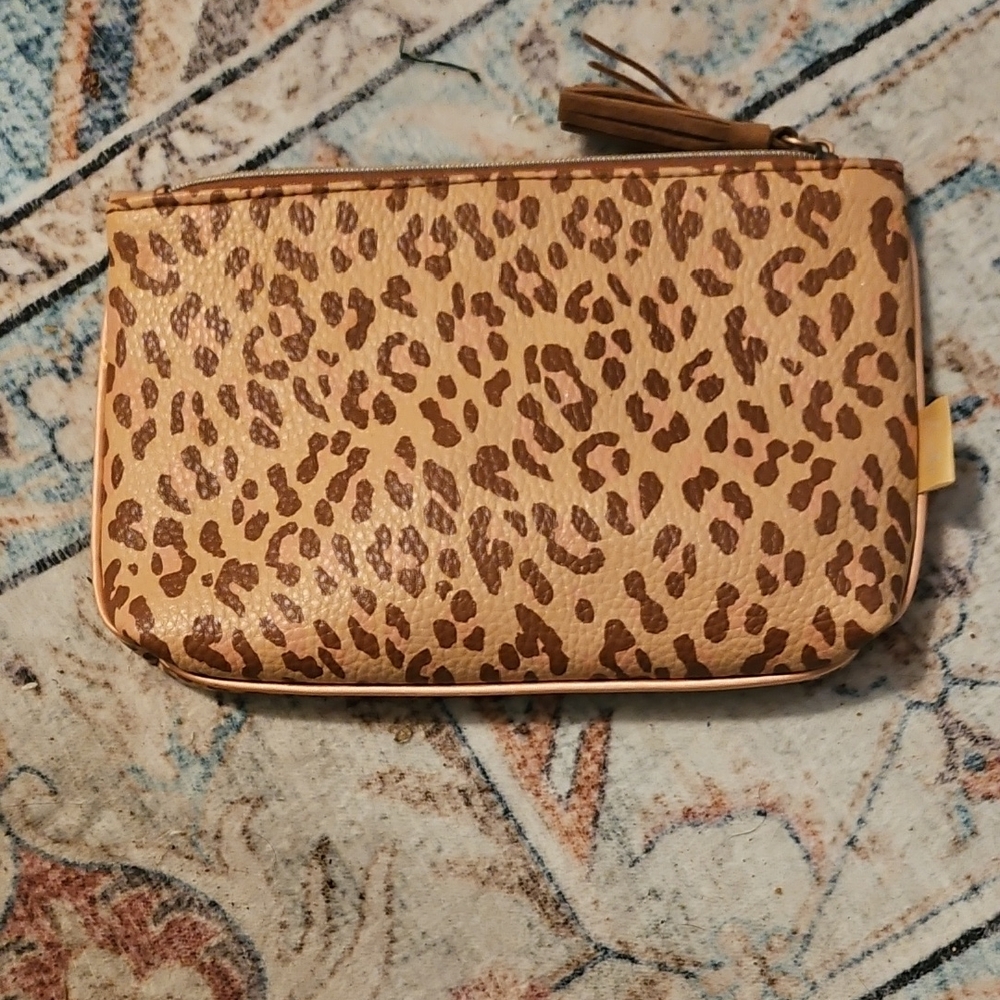 Leopard Print Zip Pouch - Tan Brown